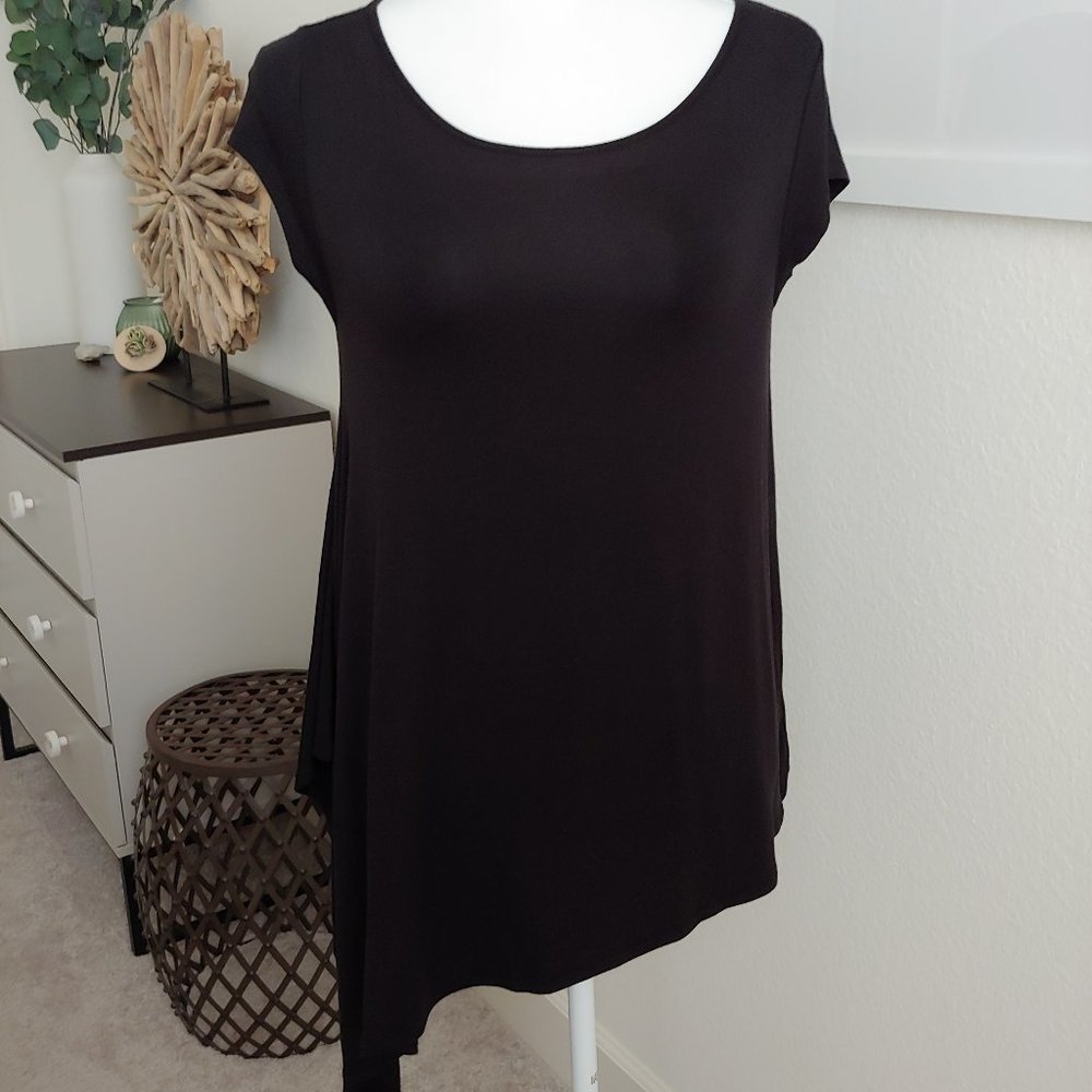 Anthropologie - Black asymetrical T-shirt - Sz XS  NWT